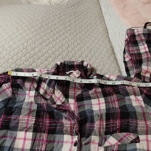 Victoria's Secret PJ set - Picture 10 of 11
